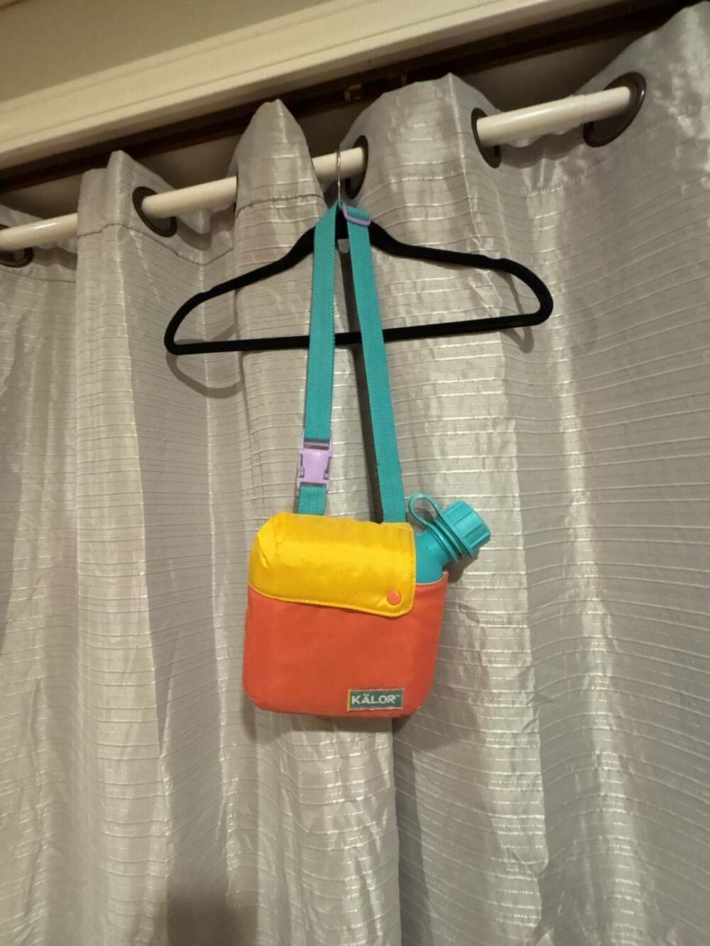 Kalor Colorblock Pouch Bag with Water Bottle